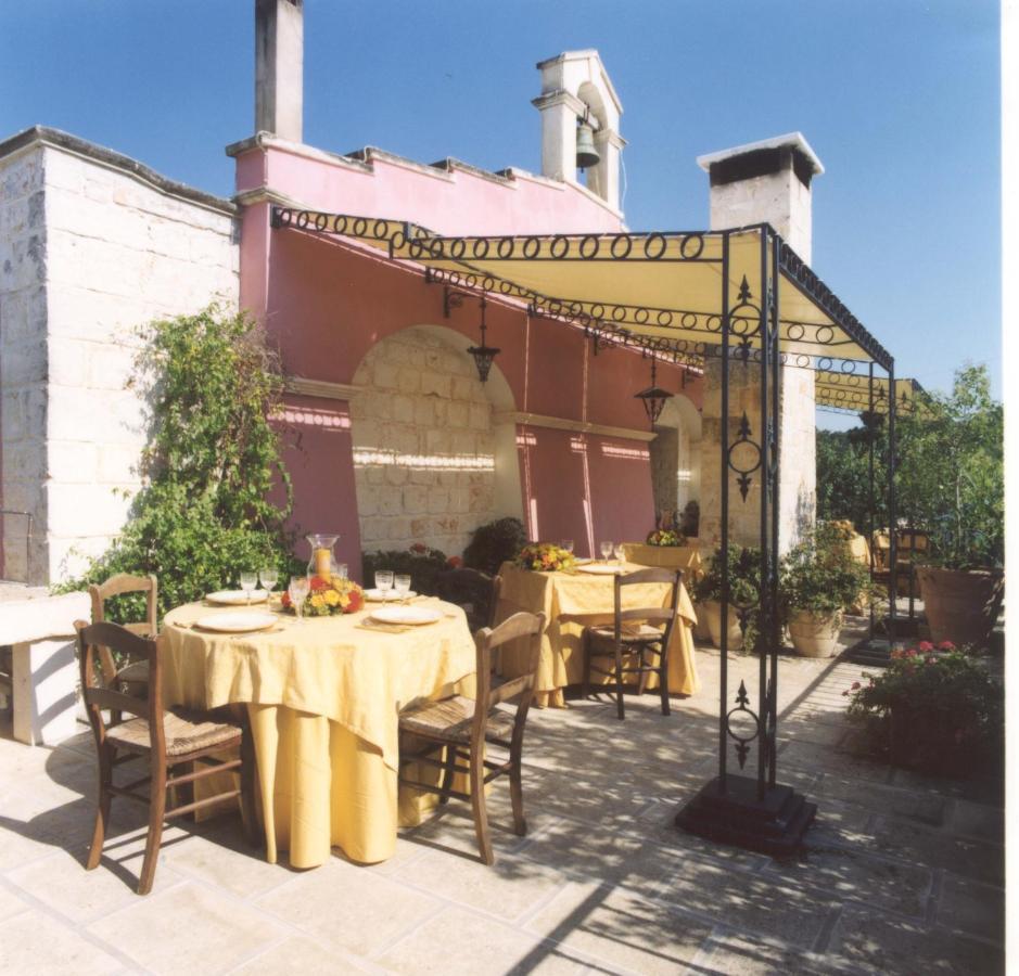 オストゥーニ Borgo Trulli 1789 Bed & Breakfast エクステリア 写真