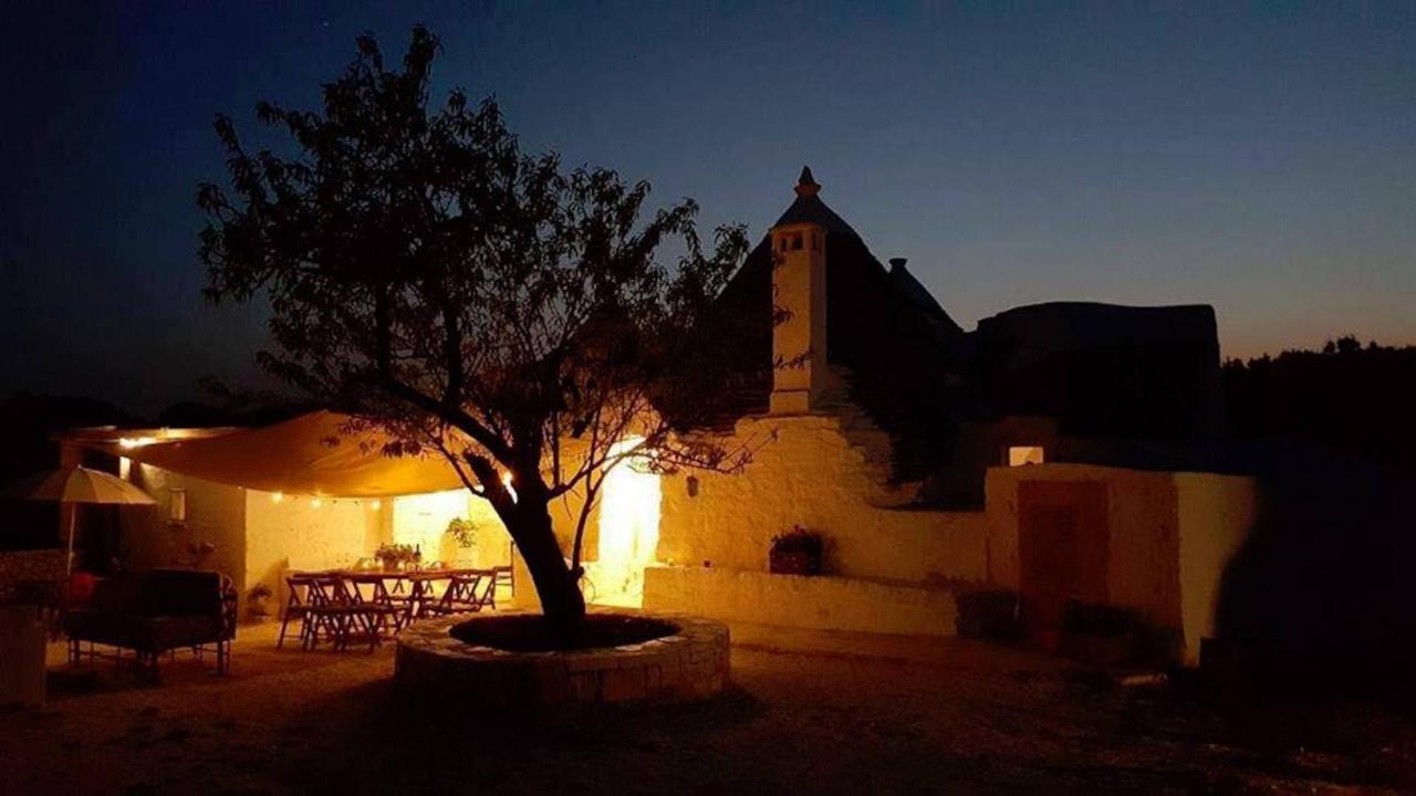オストゥーニ Borgo Trulli 1789 Bed & Breakfast エクステリア 写真
