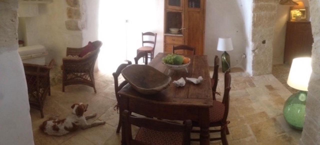 オストゥーニ Borgo Trulli 1789 Bed & Breakfast エクステリア 写真
