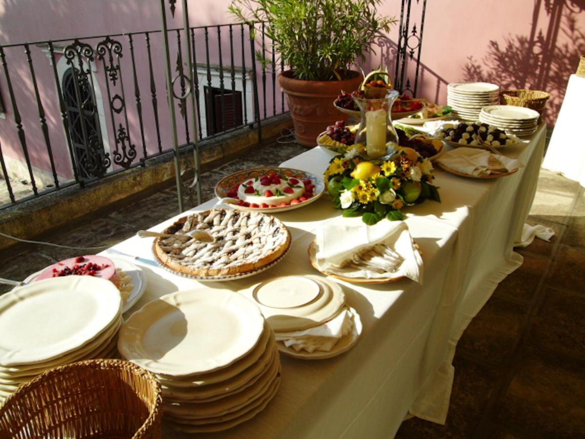 オストゥーニ Borgo Trulli 1789 Bed & Breakfast エクステリア 写真