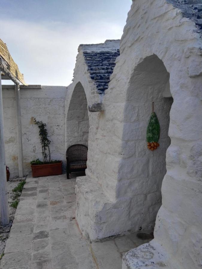 オストゥーニ Borgo Trulli 1789 Bed & Breakfast エクステリア 写真