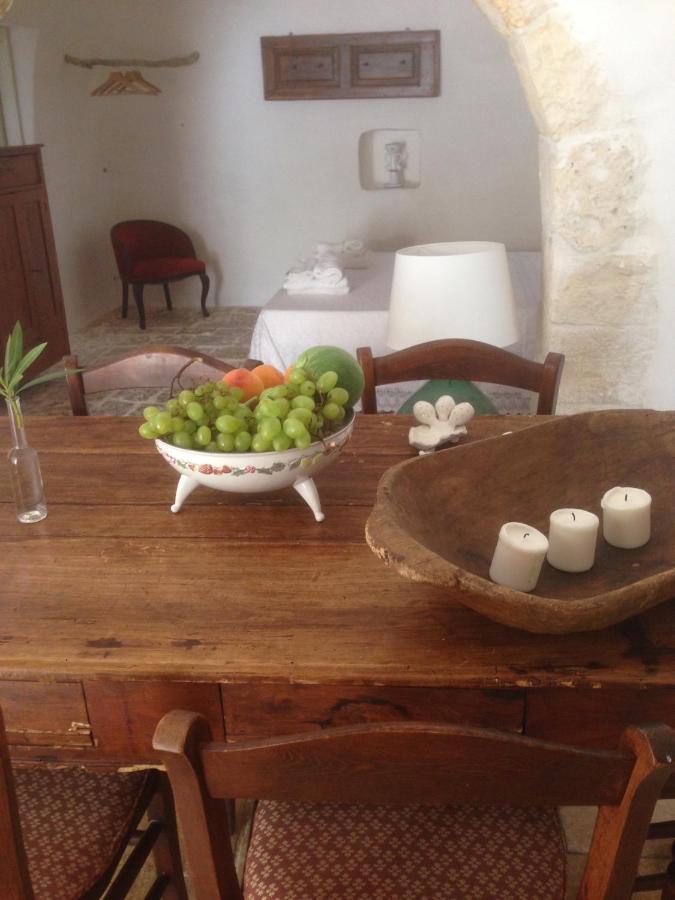 オストゥーニ Borgo Trulli 1789 Bed & Breakfast エクステリア 写真