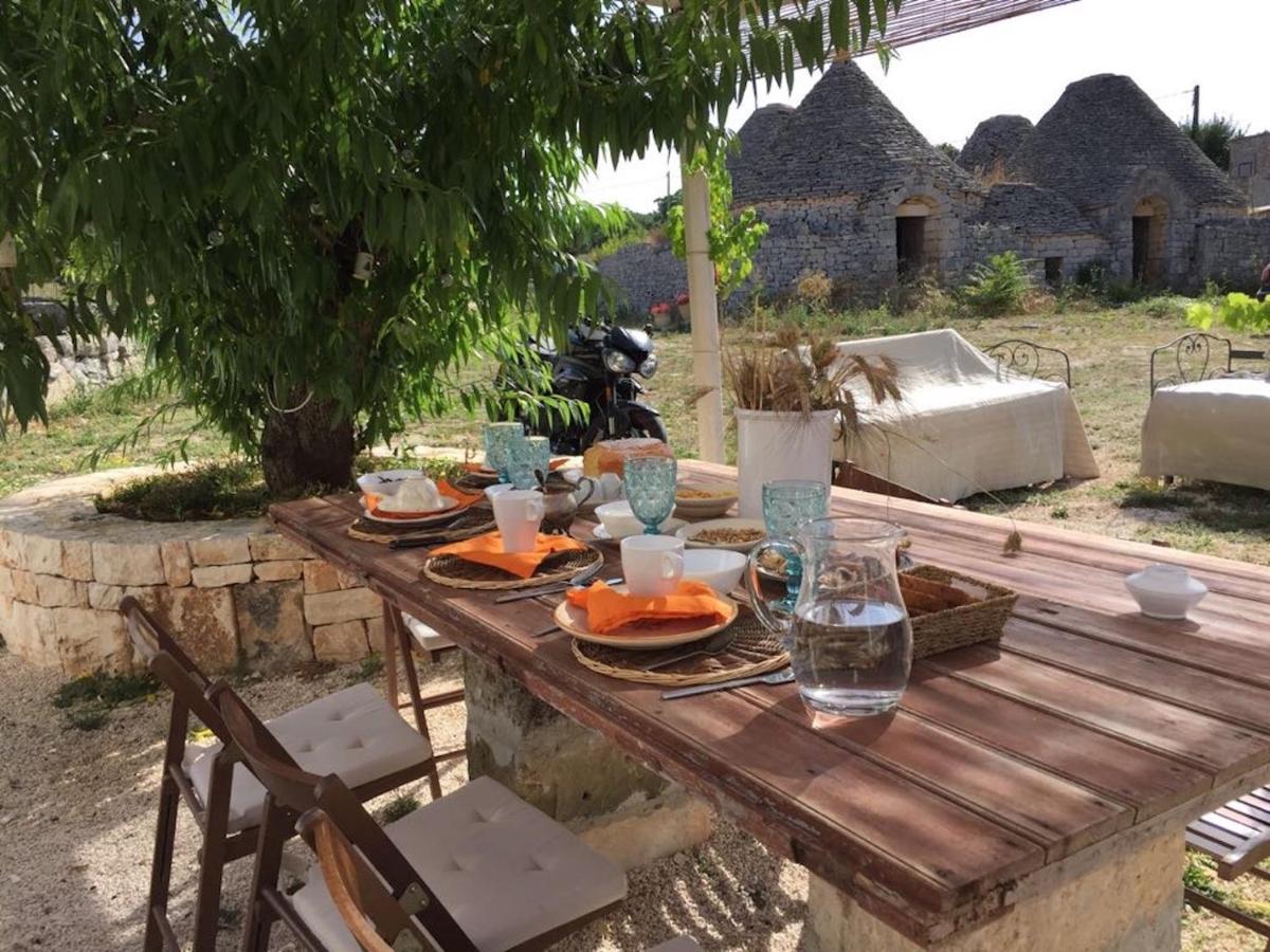 オストゥーニ Borgo Trulli 1789 Bed & Breakfast エクステリア 写真