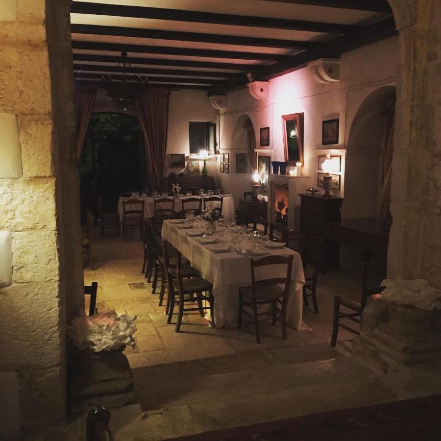 オストゥーニ Borgo Trulli 1789 Bed & Breakfast エクステリア 写真